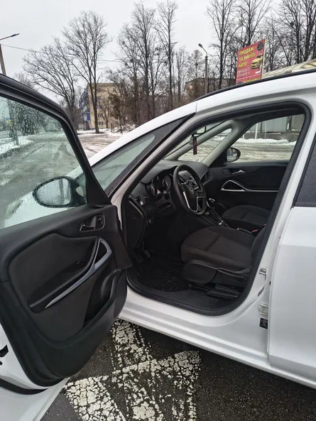 Opel Zafira 2014 - 8