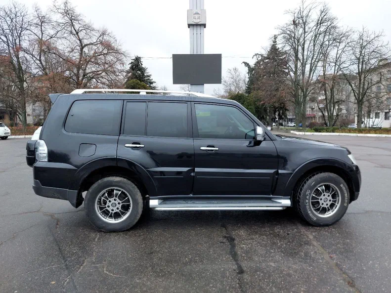 Mitsubishi Pajero 2008 - 6