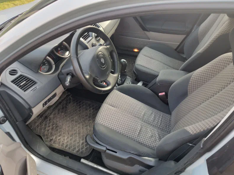 Renault Megane 2002 - 12