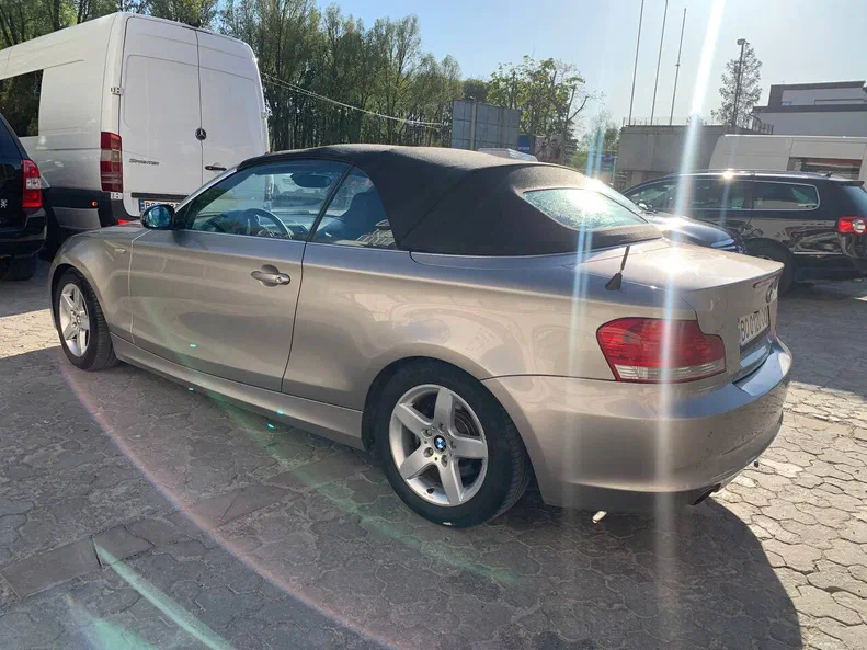 BMW 1 серія 2008 - 26