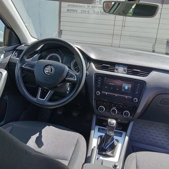 Skoda Octavia 2017 - 11