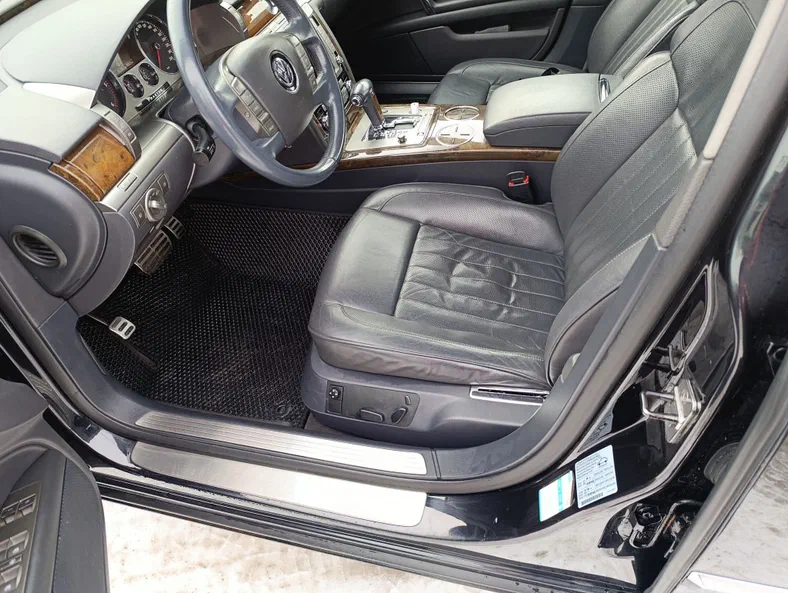 Volkswagen Phaeton 2013 - 6