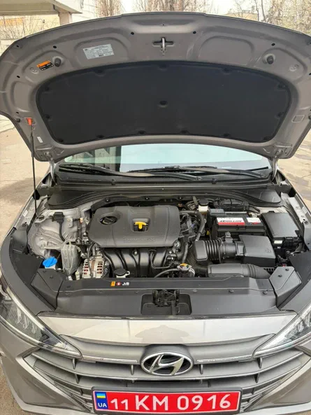 Hyundai Elantra 2020 - 19