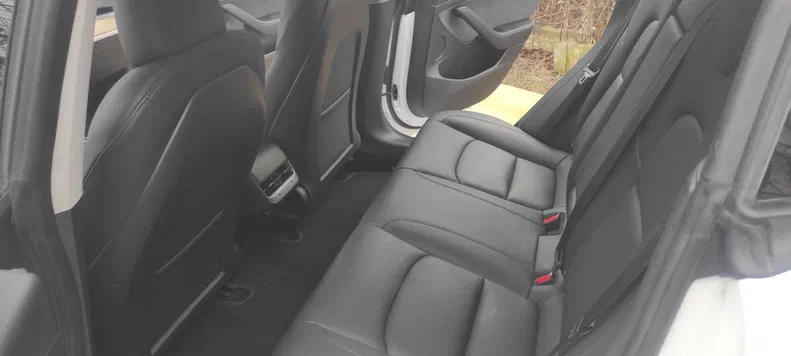 Tesla Model 3 2023 - 8