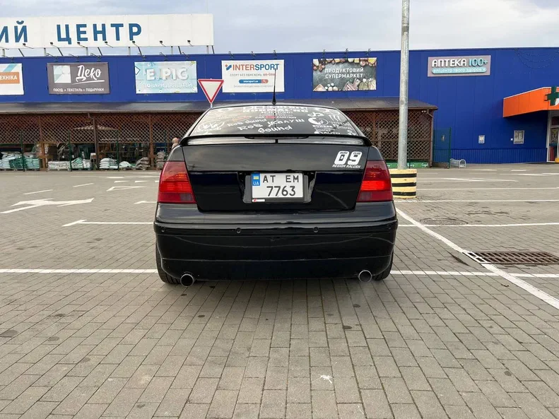 Volkswagen Jetta 2003