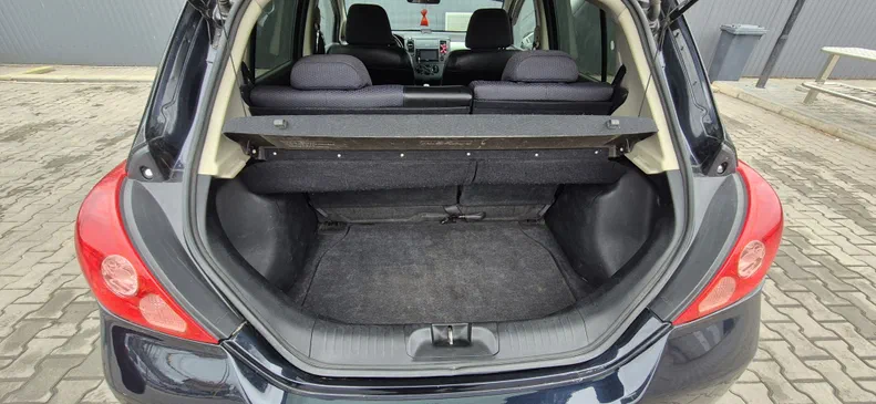 Nissan Tiida 2008 - 11