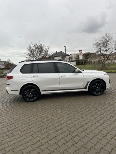 BMW X7 2020 - 26