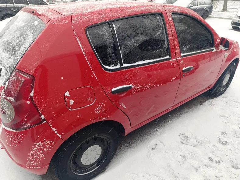 Dacia Sandero 2009 - 10