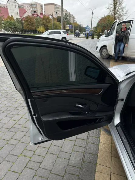 BMW 5 серія 2008 - 12
