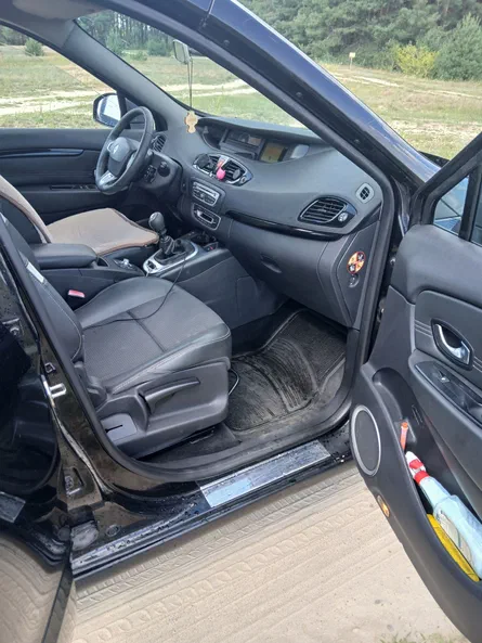 Renault Scenic 2011 - 8