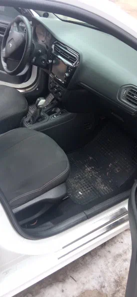 Peugeot 301 2013 - 6