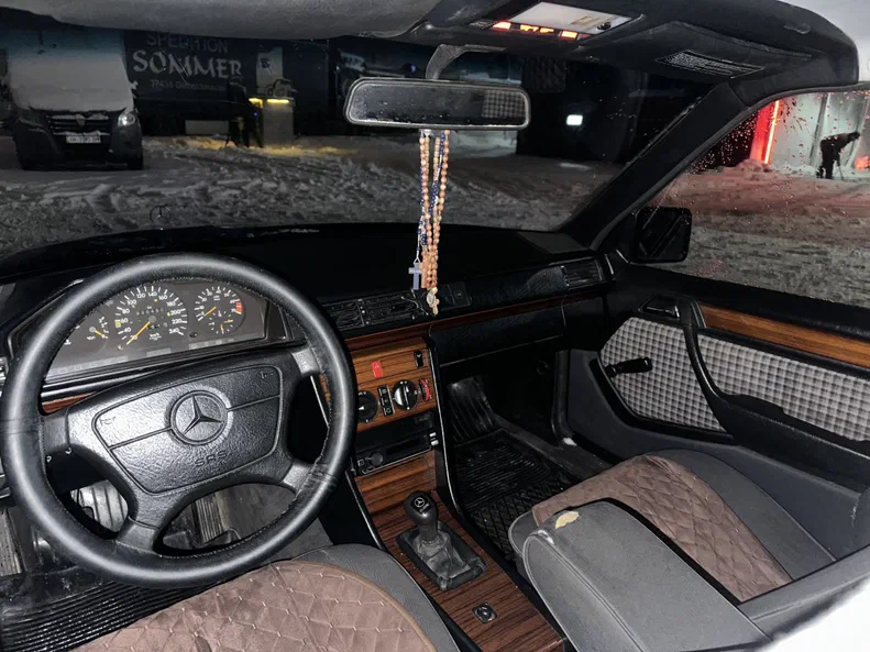 Mercedes-Benz E-Класс 1994