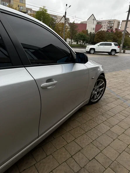 BMW 5 серии 2008