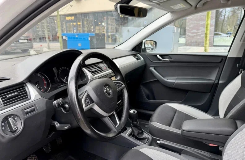 Skoda Rapid 2016 - 6