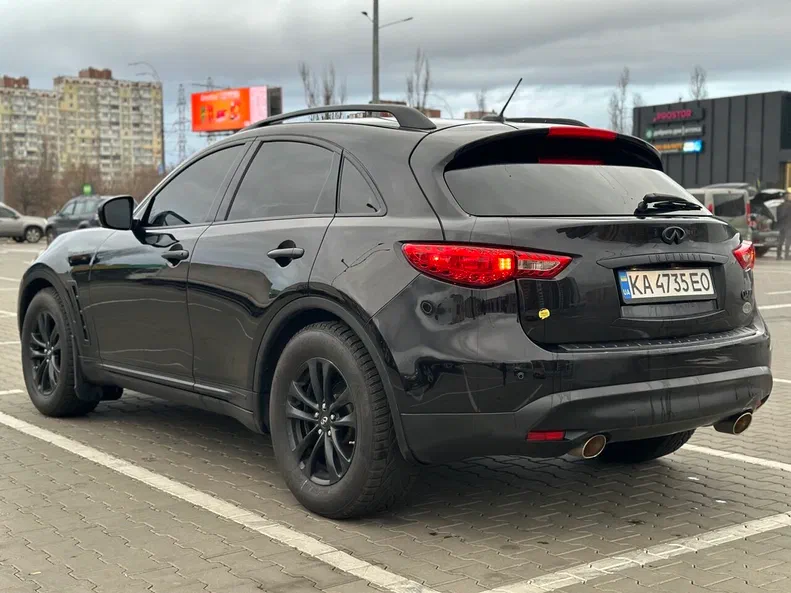 Infiniti QX70 2016
