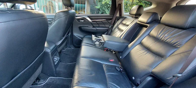 Mitsubishi Pajero Sport 2019 - 12