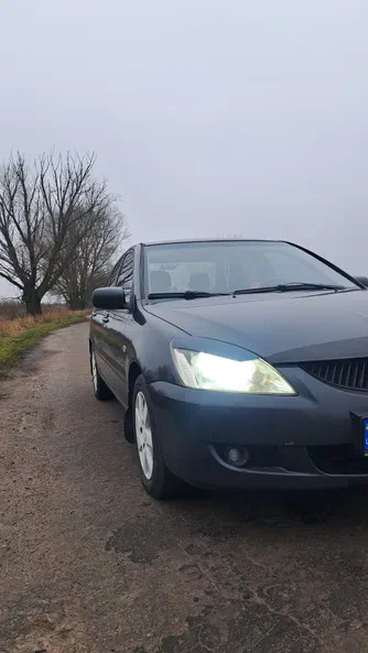 Mitsubishi Lancer 2004 - 7