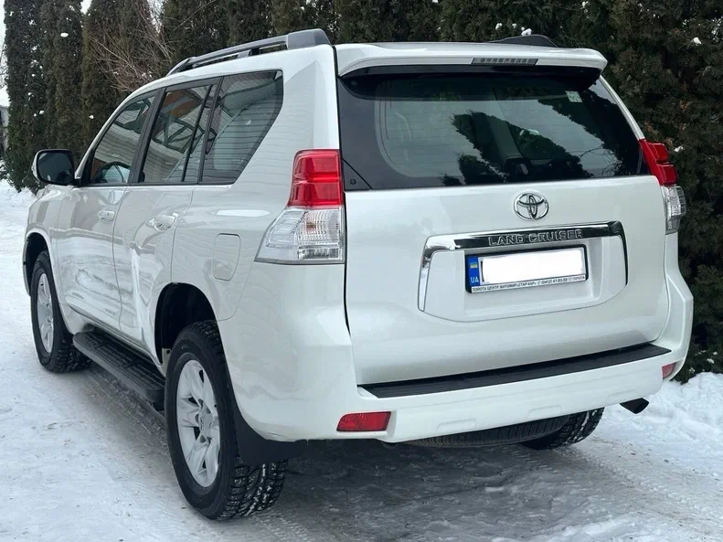 Toyota Land Cruiser Prado 2010