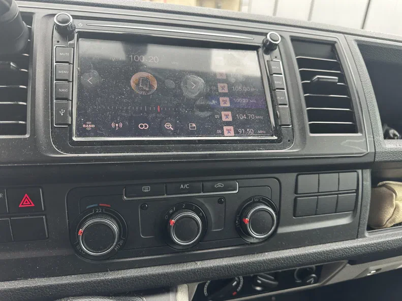 Volkswagen Transporter 2018 - 8