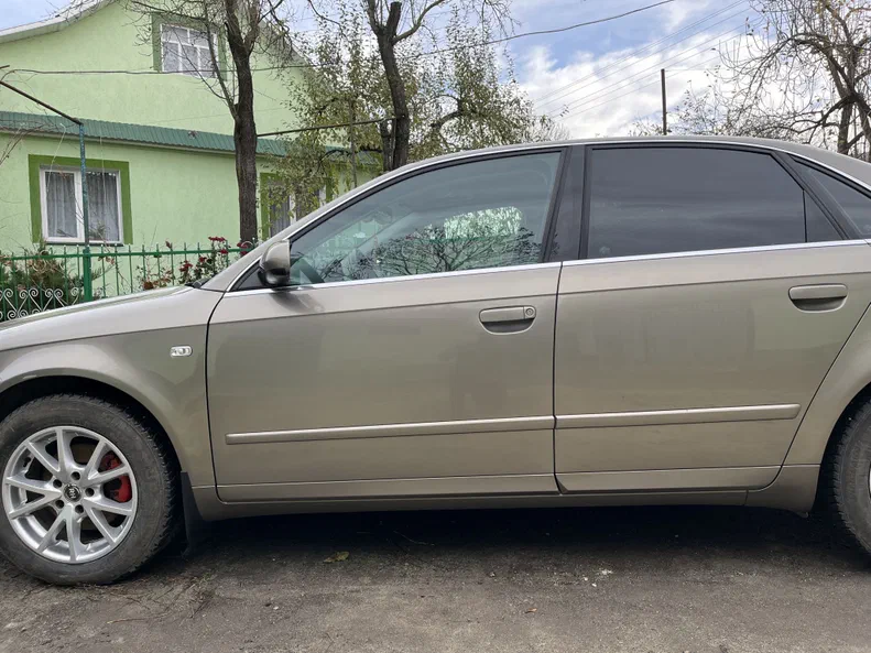 Audi A4 2005 - 6