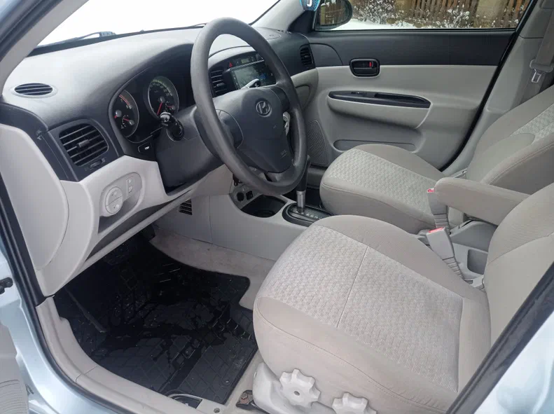 Hyundai Accent 2008 - 5