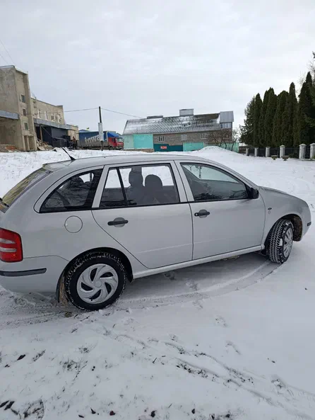 Skoda Fabia 2001 - 12