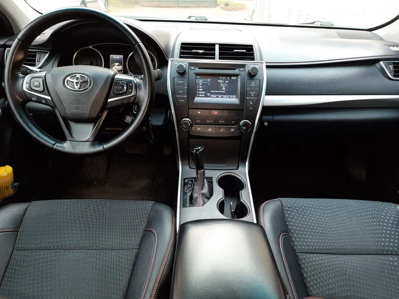 Toyota Camry 2015 - 25