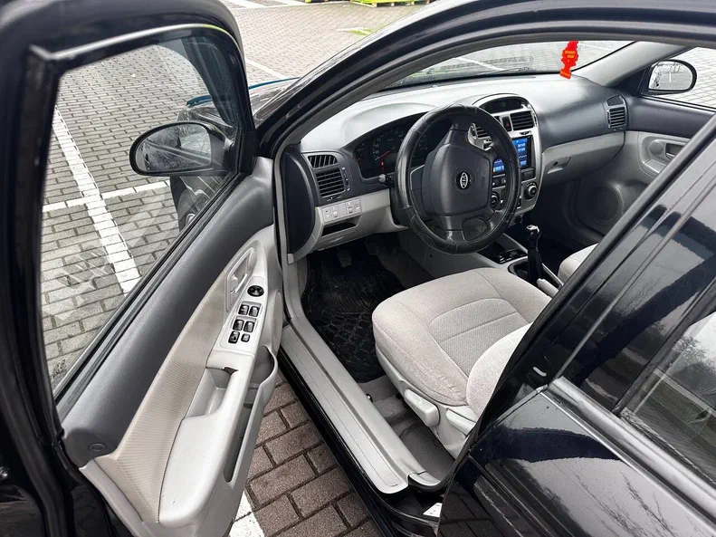 Kia Cerato 2006 - 18