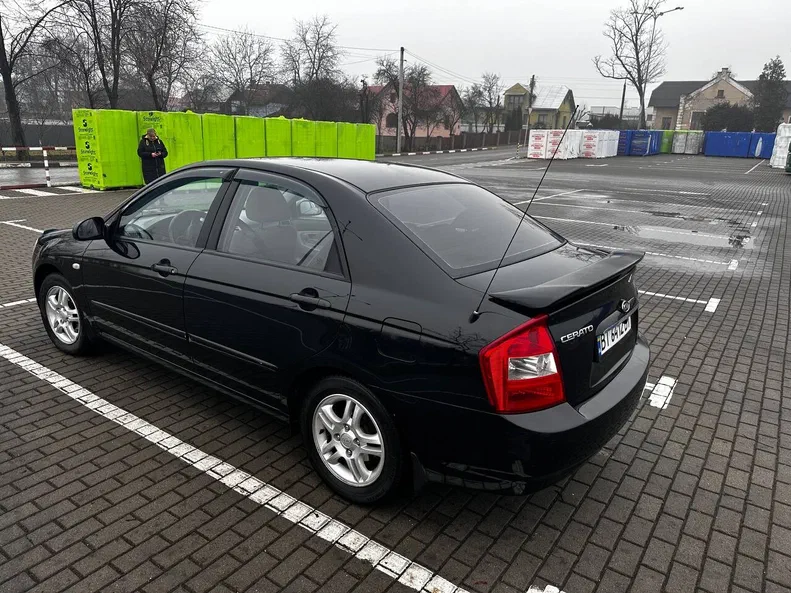 Kia Cerato 2006 - 8