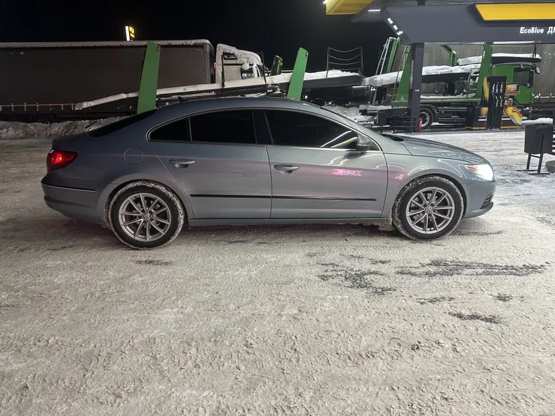 Volkswagen Passat CC 2011 - 5