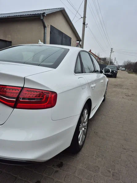 Audi A4 2014 - 22