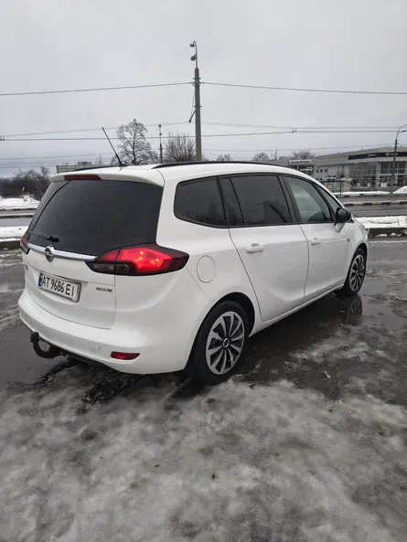Opel Zafira 2014 - 10