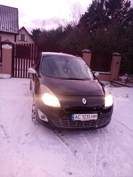 Renault Scenic 2011 - 13