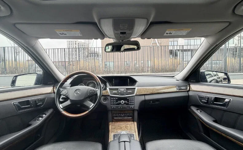 Mercedes-Benz E-Клас 2010 - 5