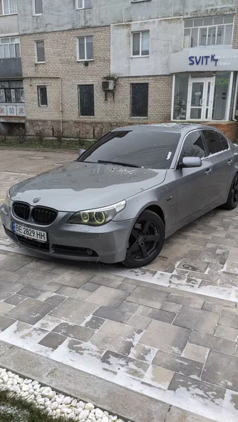 BMW 5 серии 2004