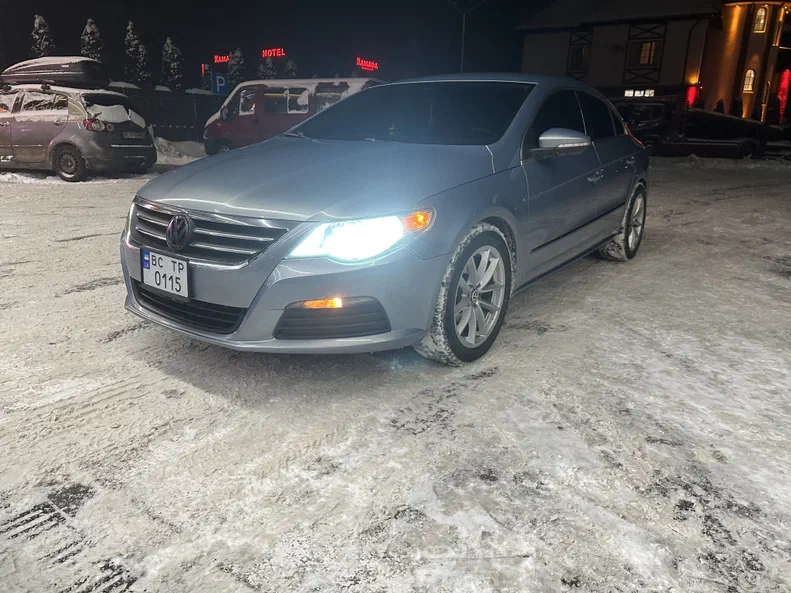 Volkswagen Passat CC 2011 - 8