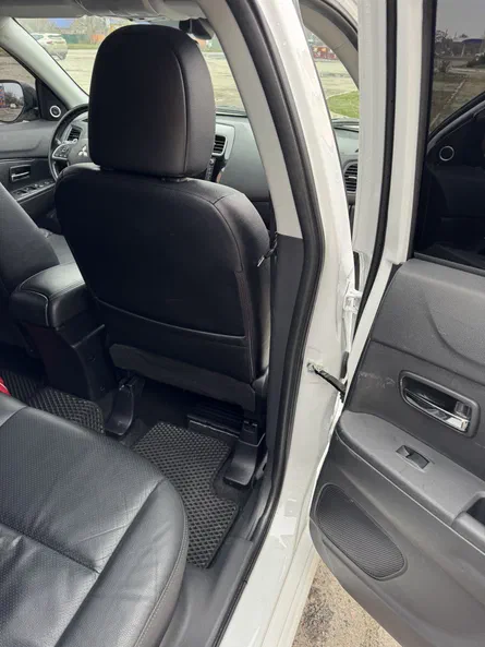 Mitsubishi ASX 2013 - 16