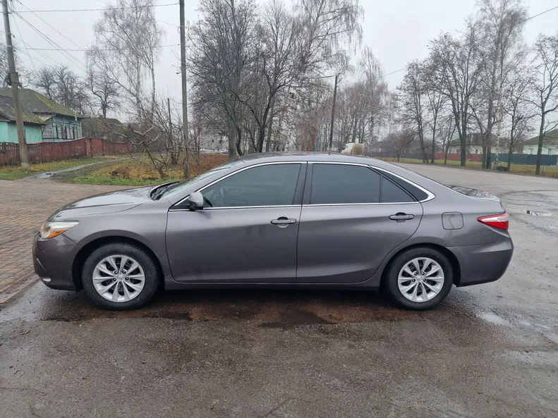 Toyota Camry 2017