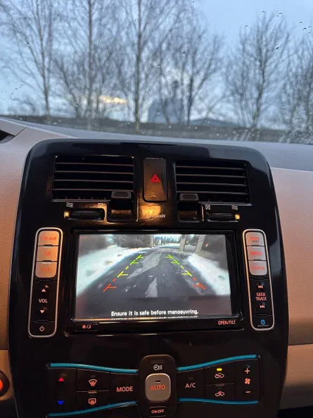 Nissan Leaf 2012 - 11