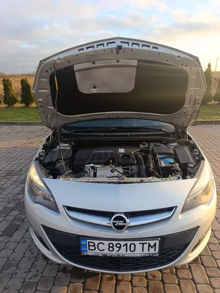Opel Astra 2015 - 10