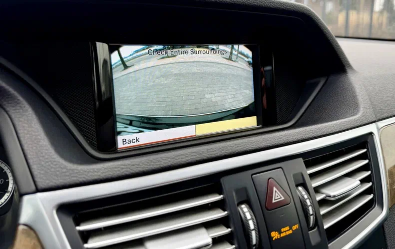 Mercedes-Benz E-Клас 2010 - 9