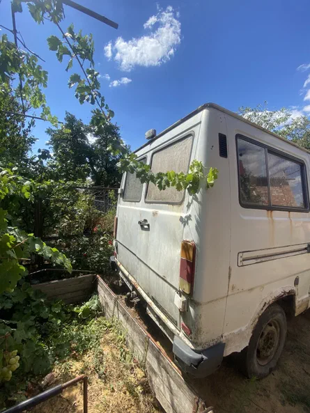 Mercedes-Benz 1840 1979