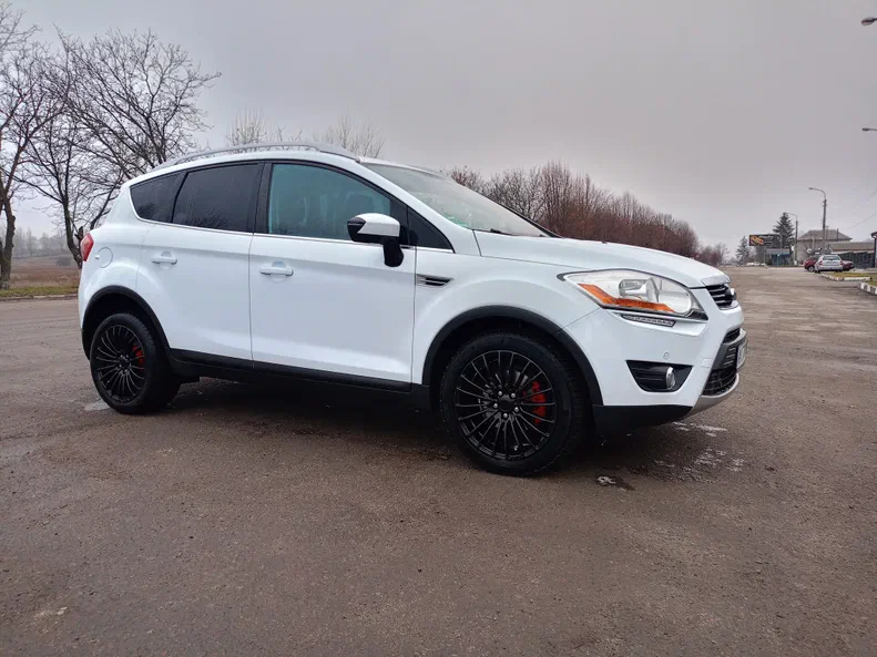 Ford Kuga 2011 - 9