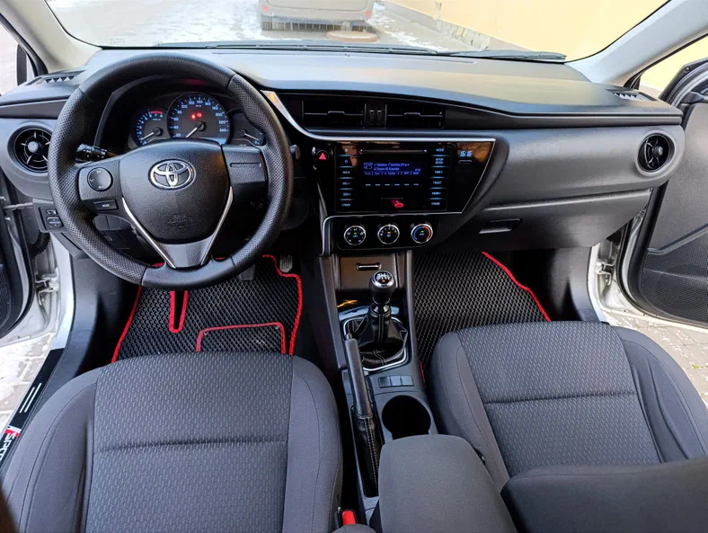 Toyota Corolla 2016 - 25