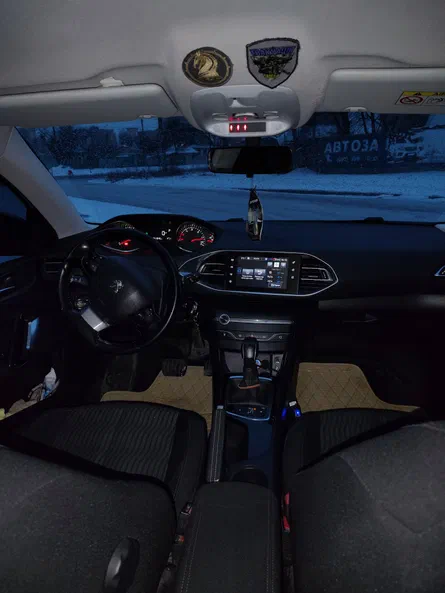 Peugeot 308 2015 - 8