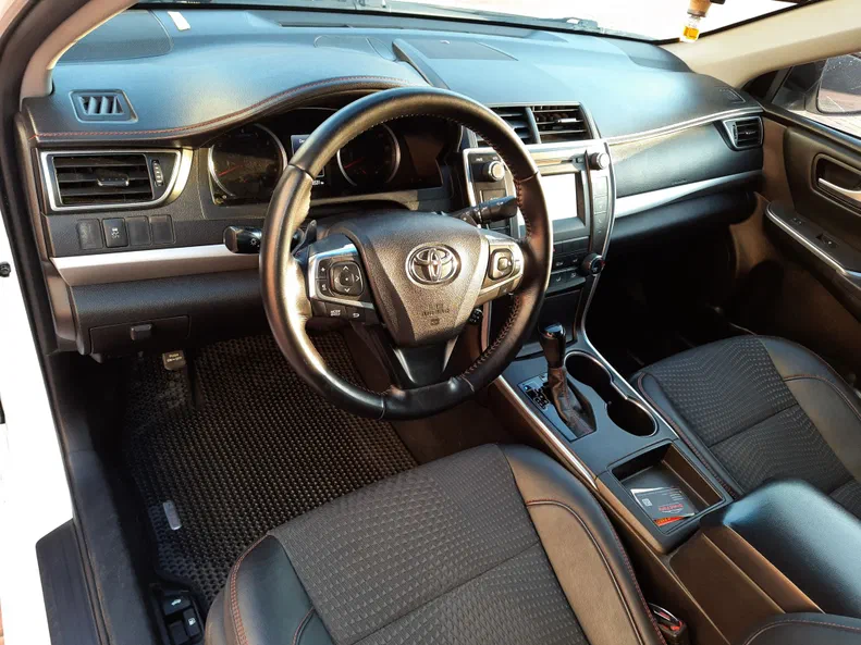 Toyota Camry 2015 - 21