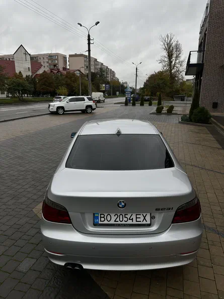 BMW 5 серія 2008 - 5