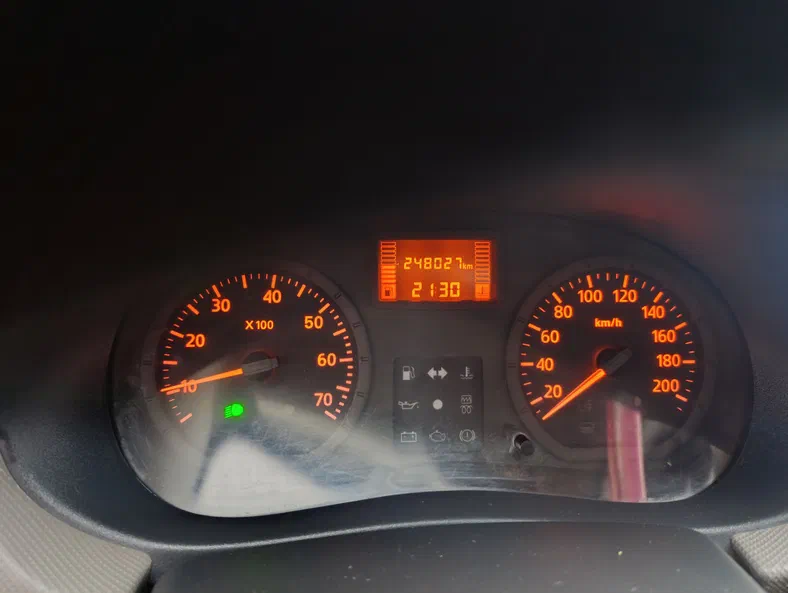 Dacia Sandero 2009 - 12