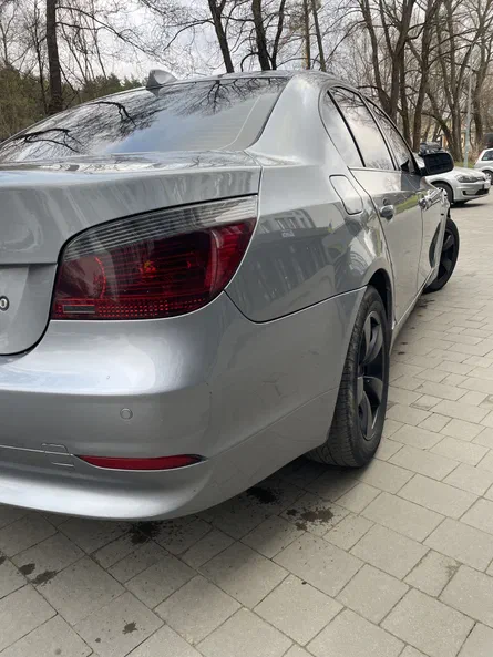 BMW 5 серія 2003 - 11