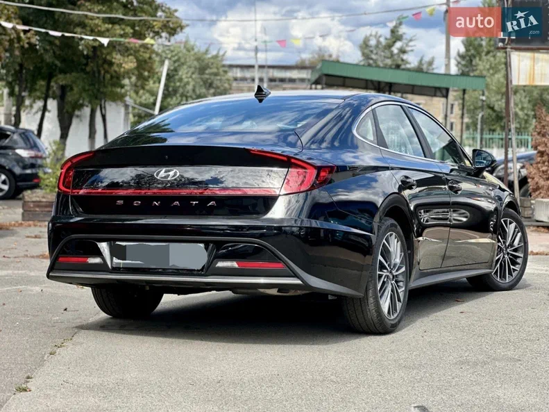 Hyundai Sonata 2020 - 10
